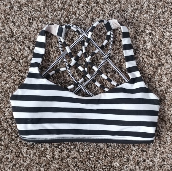 *One left*Lululemon white and black sports bra - Picture 3 of 5